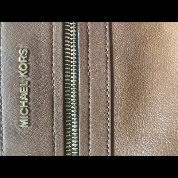 Michael Kors crossbody - Picture 6 of 6